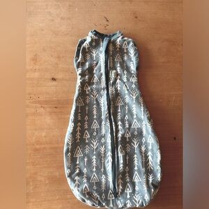 Ergopouch zipper swaddle